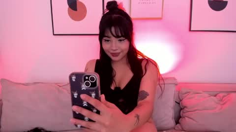 Snapshot of olivia_dluxe chatting on 04-18-26, 08:53 olivia_dluxe online show from 04-18-26, 08:53