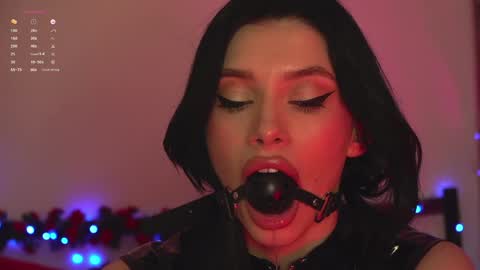 Olivia Faye online show from 04-30-26, 05:19