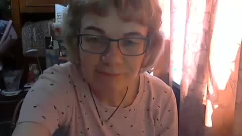 Olivia Mia online show from 03-21-26, 11:37
