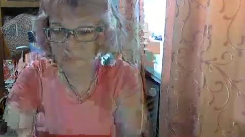 Snapshot of olivia_mia25 chatting on 05-16-26, 06:32 Olivia Mia online show from 05-16-26, 06:32