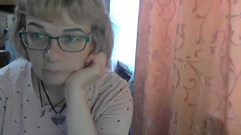 Snapshot of olivia_mia25 chatting on 05-17-26, 02:13 Olivia Mia online show from 05-17-26, 02:13