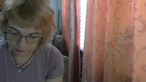 Snapshot of olivia_mia25 chatting on 05-29-26, 08:12 Olivia Mia online show from 05-29-26, 08:12