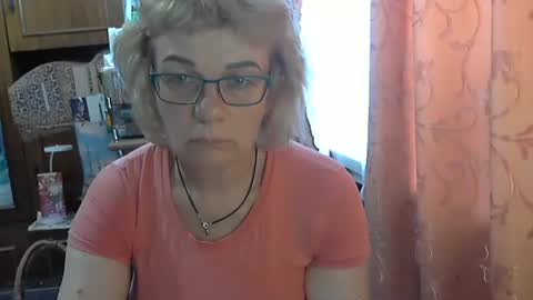 Snapshot of olivia_mia25 chatting on 06-06-26, 10:09 Olivia Mia online show from 06-06-26, 10:09