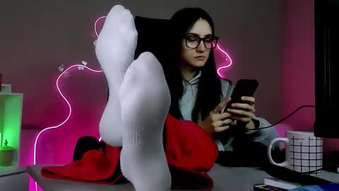 olivia_norton_ online show from 03-16-26, 04:11