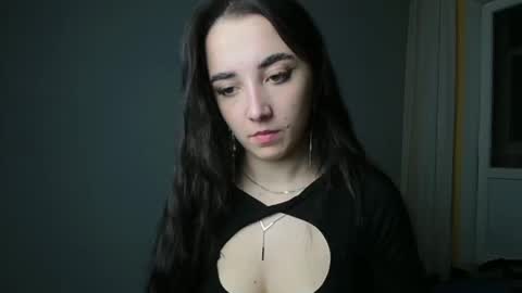 Olivia online show from 01-25-25, 04:57