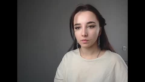 Olivia online show from 03-04-25, 01:06