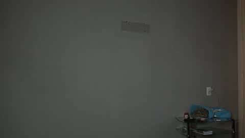 Olivia online show from 11-24-25, 01:33