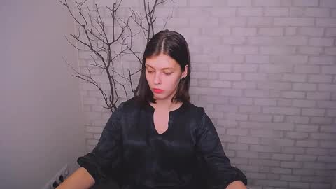 Olivia online show from 01-03-25, 04:59