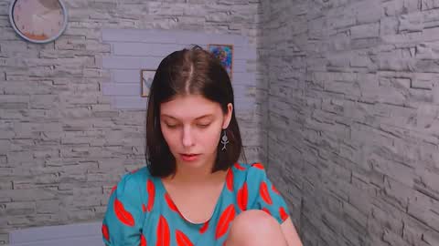 Olivia online show from 01-20-25, 05:48