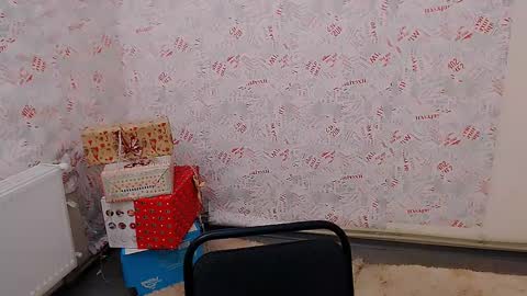 Olivia online show from 02-25-25, 06:09