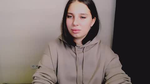 Olivia online show from 09-23-25, 03:42