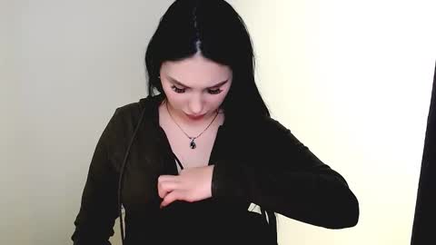 Olivia online show from 03-17-26, 09:40