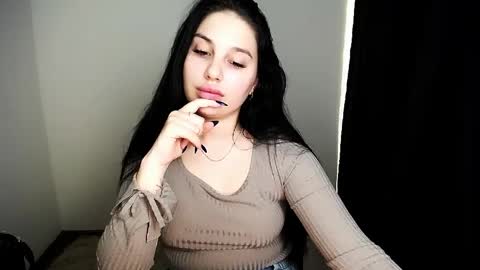 Olivia online show from 04-22-26, 08:43