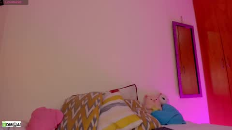 Snapshot of olivia_s19 chatting on 03-08-25, 04:45 olivia_s19 online show from 03-08-25, 04:45