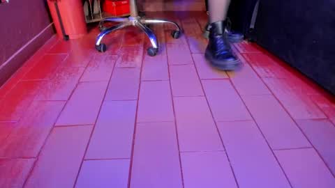 Snapshot of olivia_seex chatting on 03-04-25, 01:06 online show from 03-04-25, 01:06