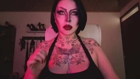 Snapshot of olivia_seex chatting on 12-01-25, 02:11 online show from 12-01-25, 02:11