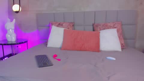 Snapshot of olivia_sinclair chatting on 03-07-26, 12:57 Olivia online show from 03-07-26, 12:57