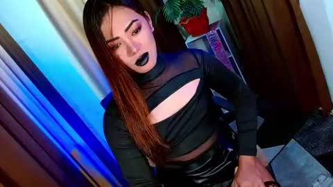 Snapshot of olivia_the_temptress27 chatting on 10-03-25, 07:16 Miss OLIVIA online show from 10-03-25, 07:16