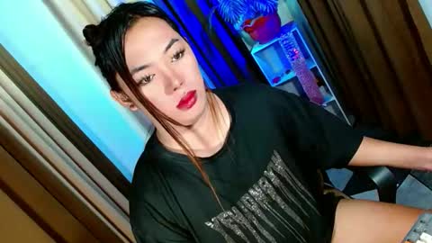 Snapshot of olivia_the_temptress27 chatting on 10-11-25, 07:40 Miss OLIVIA online show from 10-11-25, 07:40