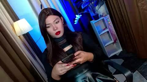 Snapshot of olivia_the_temptress27 chatting on 11-17-25, 11:16 Miss OLIVIA online show from 11-17-25, 11:16