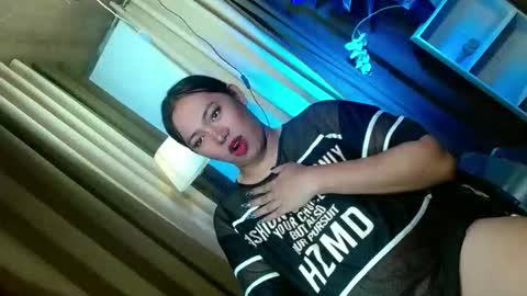 Snapshot of olivia_the_temptress27 chatting on 11-25-25, 11:10 Miss OLIVIA online show from 11-25-25, 11:10