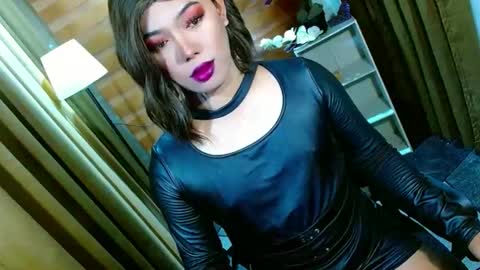 Miss OLIVIA online show from 04-27-26, 09:18