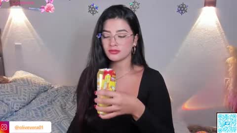 Snapshot of olivia_wiston chatting on 12-24-24, 07:28 Olivia   40 off online show from 12-24-24, 07:28