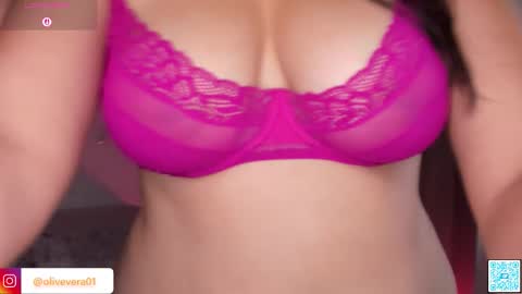 Snapshot of olivia_wiston chatting on 10-29-25, 11:39 Olivia   40 off online show from 10-29-25, 11:39