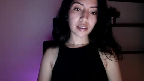oliviaaa__ online show from 10-14-25, 12:00