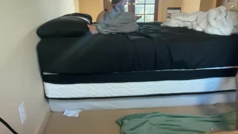 Snapshot of oliviacarterrr chatting on 11-28-25, 08:22 oliviacarterrr online show from 11-28-25, 08:22