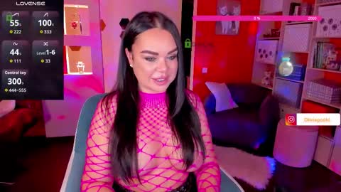 Snapshot of oliviagoold chatting on 11-04-25, 10:58 Oliviagoold online show from 11-04-25, 10:58