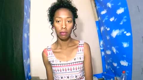 oliviah27 online show from 10-02-25, 07:48