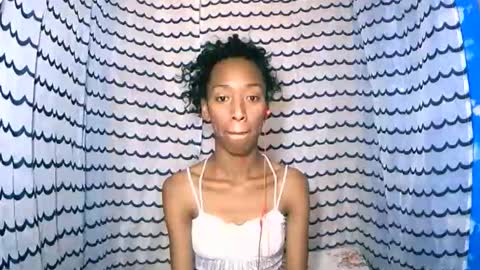 oliviah27 online show from 11-01-25, 08:22