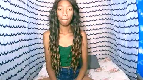 oliviah27 online show from 11-02-25, 09:11