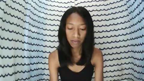 oliviah27 online show from 11-24-25, 08:25