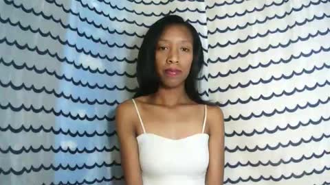 oliviah27 online show from 12-15-25, 01:43