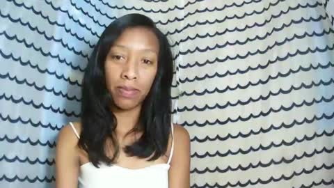 oliviah27 online show from 12-20-25, 10:00