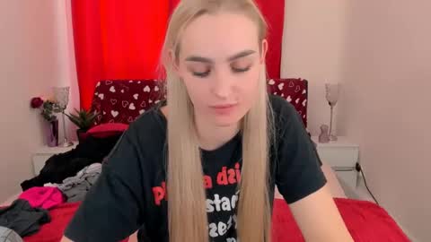 oliviaBeauty online show from 12-02-24, 12:51