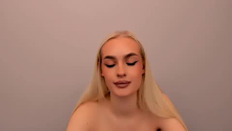 oliviaBeauty online show from 02-09-26, 05:39