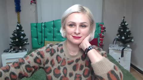 OliviaHorst online show from 12-18-24, 05:10