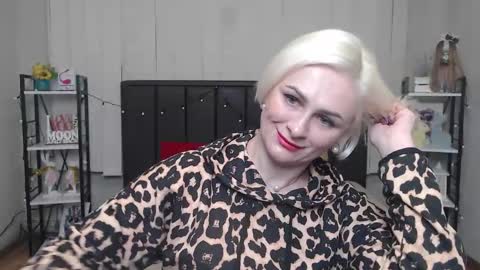 OliviaHorst online show from 09-26-25, 06:06