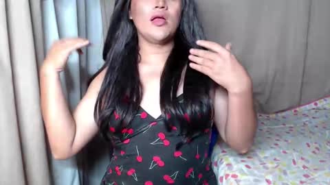 oliviahot22 online show from 02-15-26, 07:51