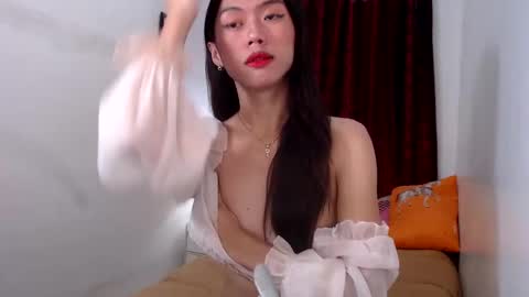 Snapshot of oliviaknightx chatting on 01-28-25, 01:50 oliviaknightx online show from 01-28-25, 01:50