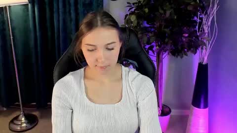 olivialangs online show from 03-17-26, 11:57