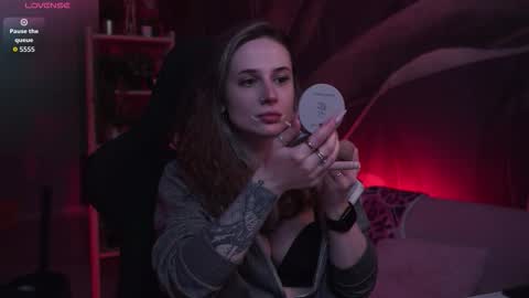 Liv online show from 11-22-25, 06:23