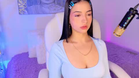 Olivia Mcneill  online show from 02-07-26, 01:09