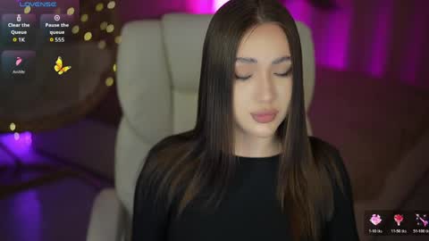 Snapshot of oliviamoore_ chatting on 05-10-26, 06:46 Olivia online show from 05-10-26, 06:46
