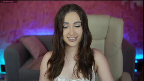 Snapshot of oliviamoore_ chatting on 05-24-26, 06:46 Olivia online show from 05-24-26, 06:46
