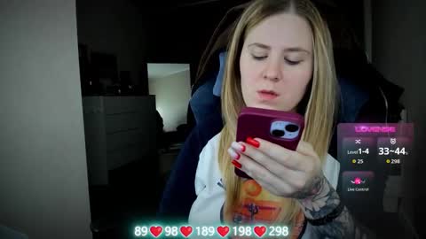 . online show from 11-22-25, 04:11