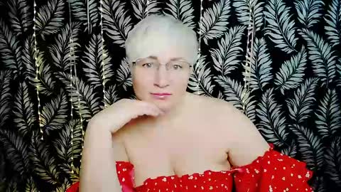 Snapshot of oliviaoskar_ chatting on 05-24-26, 10:31 Kelly online show from 05-24-26, 10:31